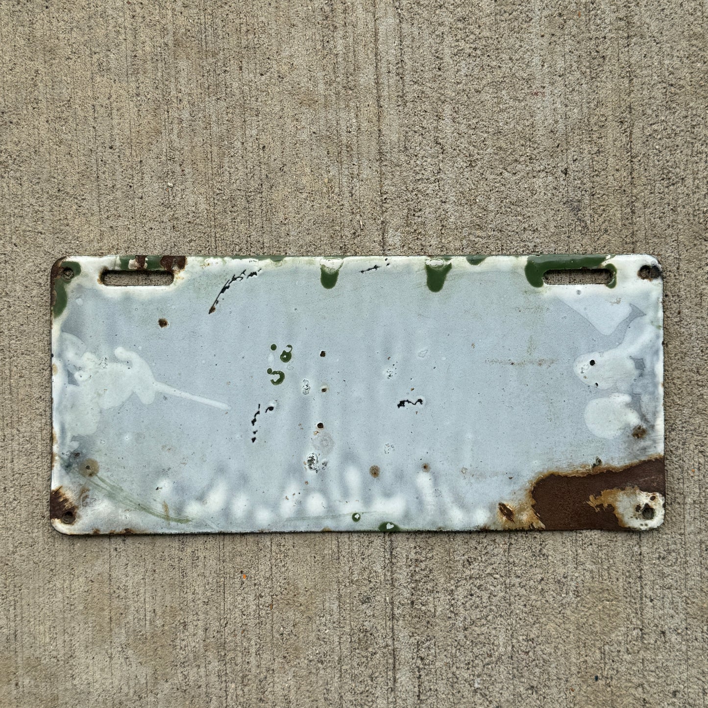1913 Kansas City Missouri Porcelain License Plate Auto Tag 2713