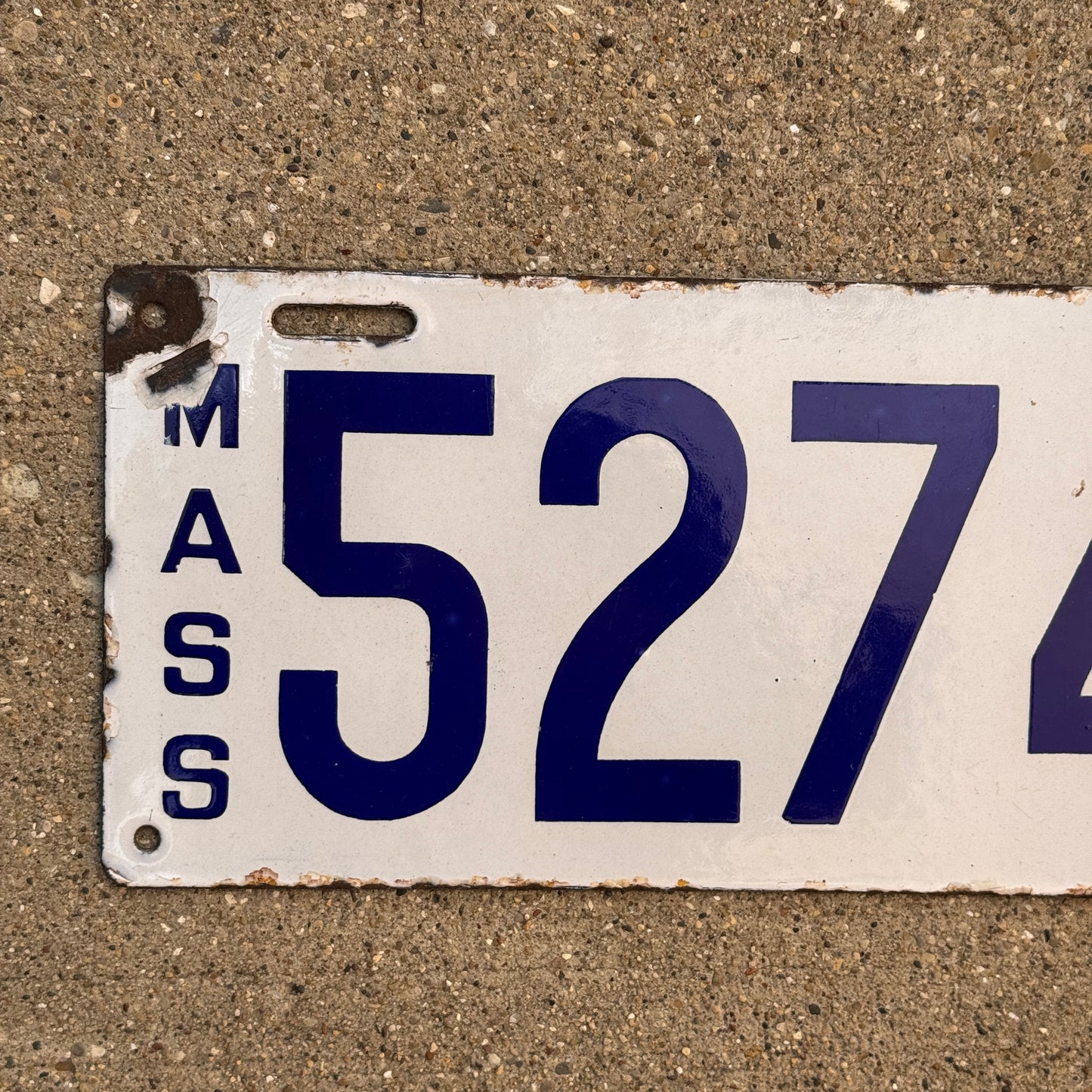 1914 Massachusetts Porcelain License Plate Auto Tag 52740