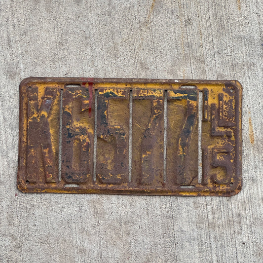 Photo of a 1915 Illinois License Plate Auto Tag Garage Decor Vintage Front plate K 6577
