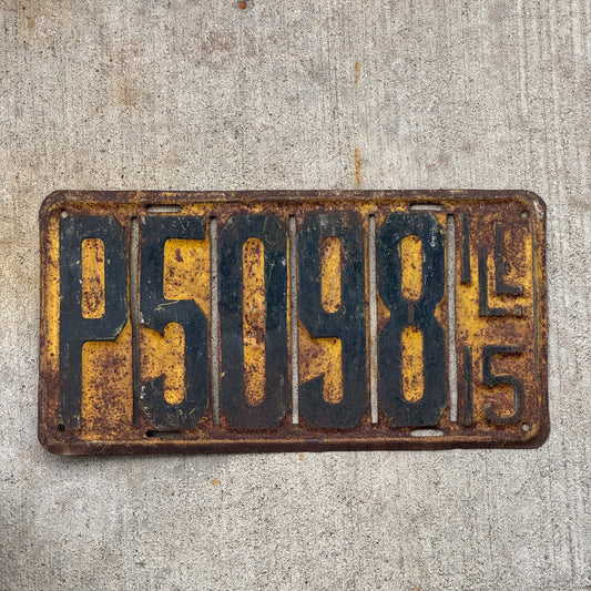 Photo of a 1915 Illinois License Plate Auto Tag Garage Decor Vintage Front plate P 5098
