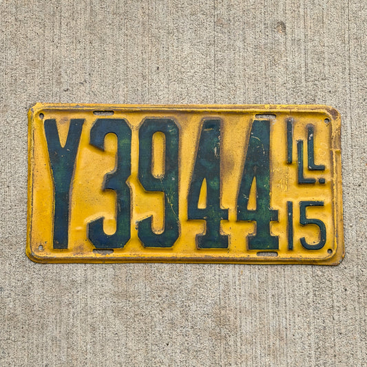 Photo of a 1915 Illinois License Plate Auto Tag Garage Decor Vintage Y 3944 with original patina