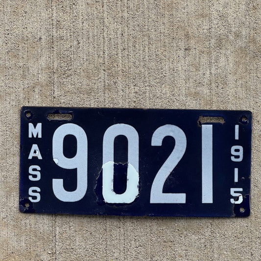 Photo of a 1915 Massachusetts Porcelain License Plate Auto Tag Garage Decor Vintage Blue 9021