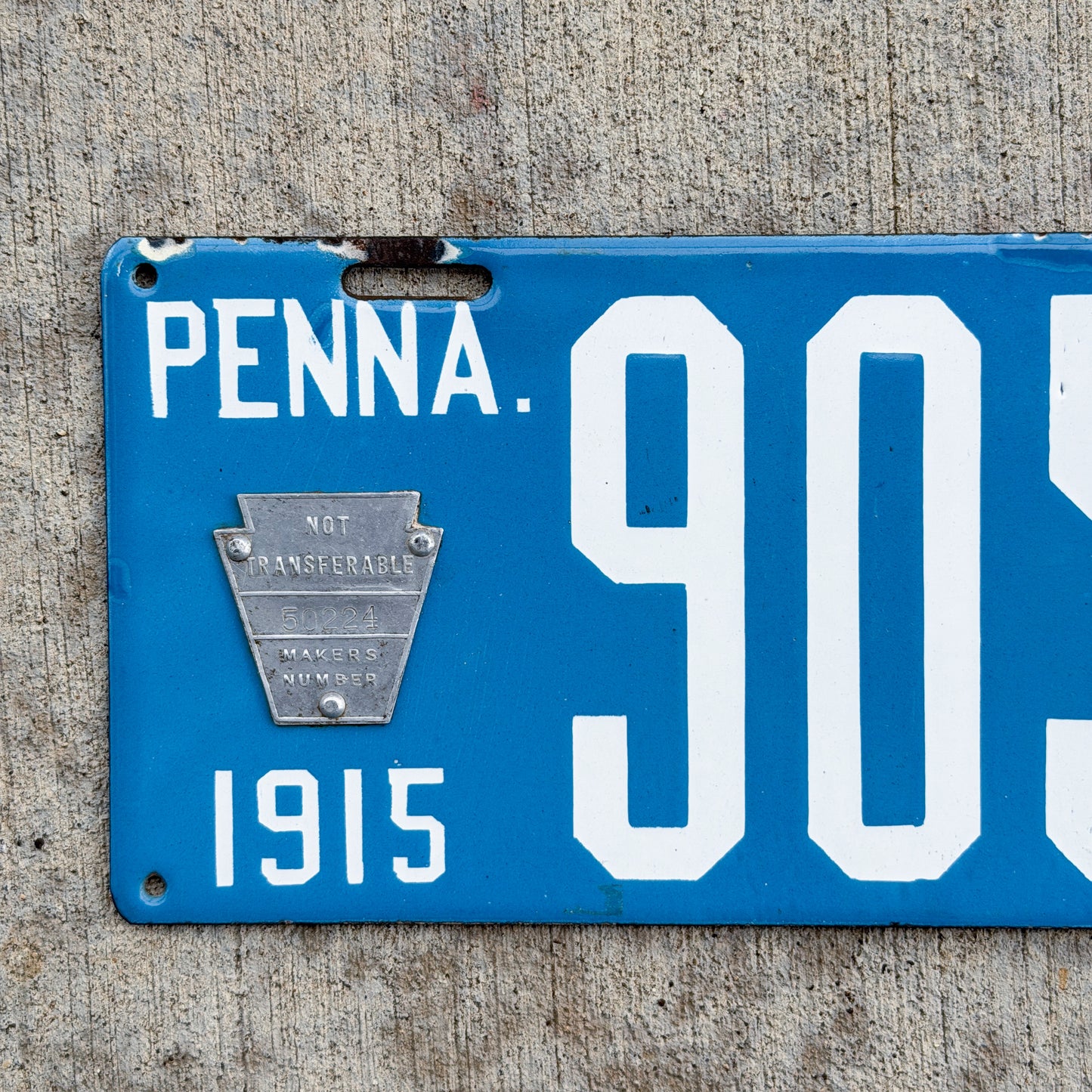 Photo of a 1915 Pennsylvania Porcelain License Plate Auto Tag Garage Decor Vintage 90588 with original patina