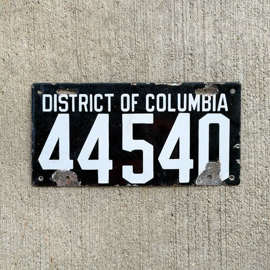 Photo of a 1915 Washington DC Porcelain License Plate Auto Tag Garage Decor Vintage 44540 with original patina