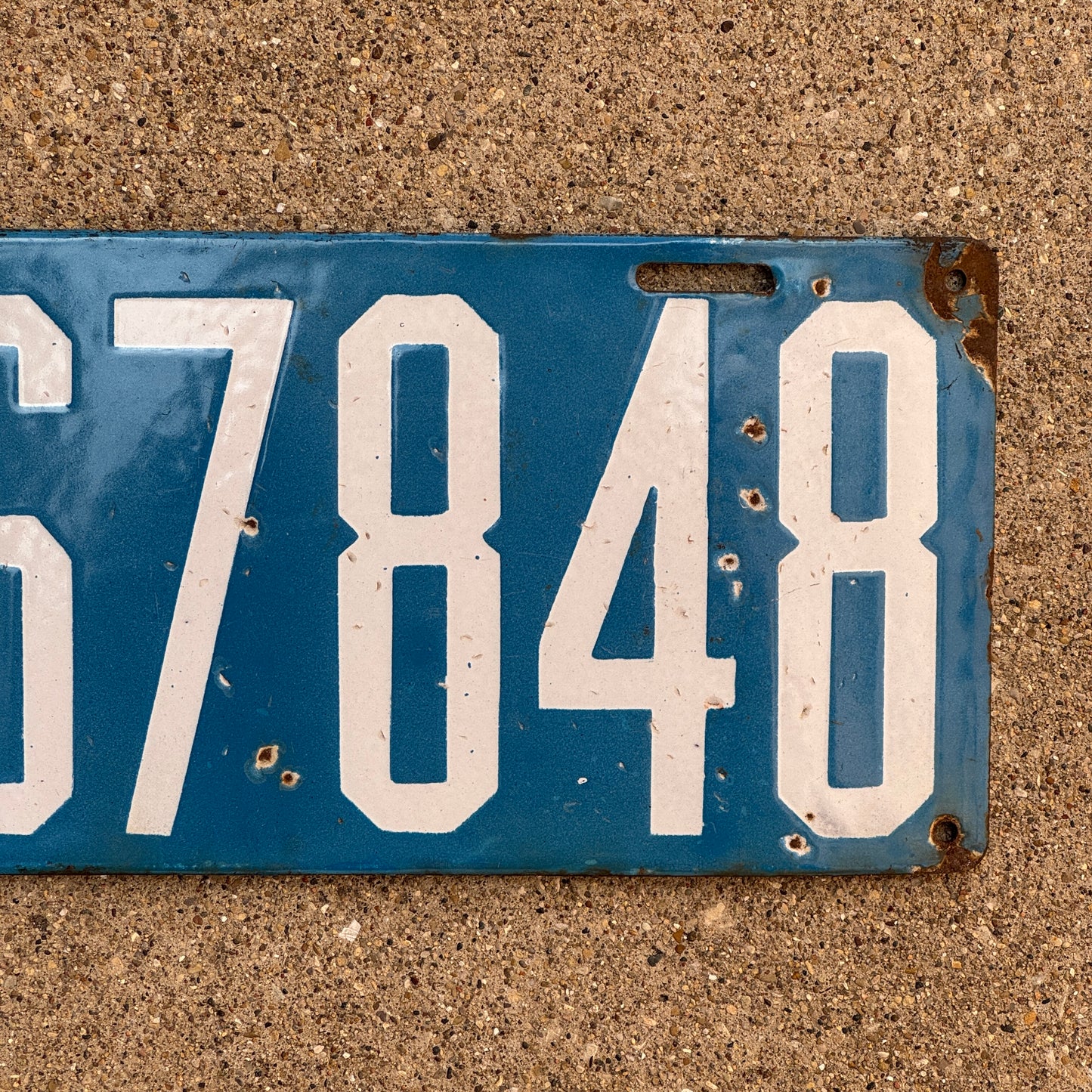 1915 Pennsylvania Porcelain License Plate Auto Tag 67848