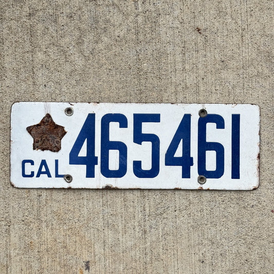 Photo of a 1916 1919 California Porcelain License Plate Auto Tag Garage Decor Vintage 1918 Number 465461