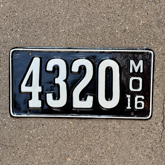 Photo of a 1916 Missouri License Plate Auto Tag Garage Decor Vintage Four Digit 4320