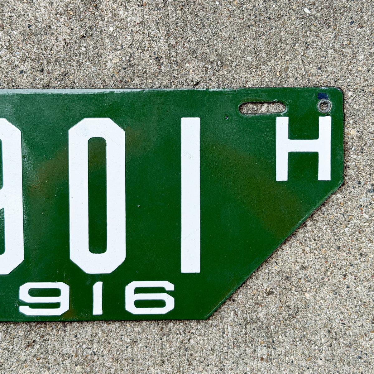 Photo of a 1916 New Hampshire Porcelain Visitor License Plate Auto Tag Garage Decor Vintage Non Resident High Quality 901 with original patina