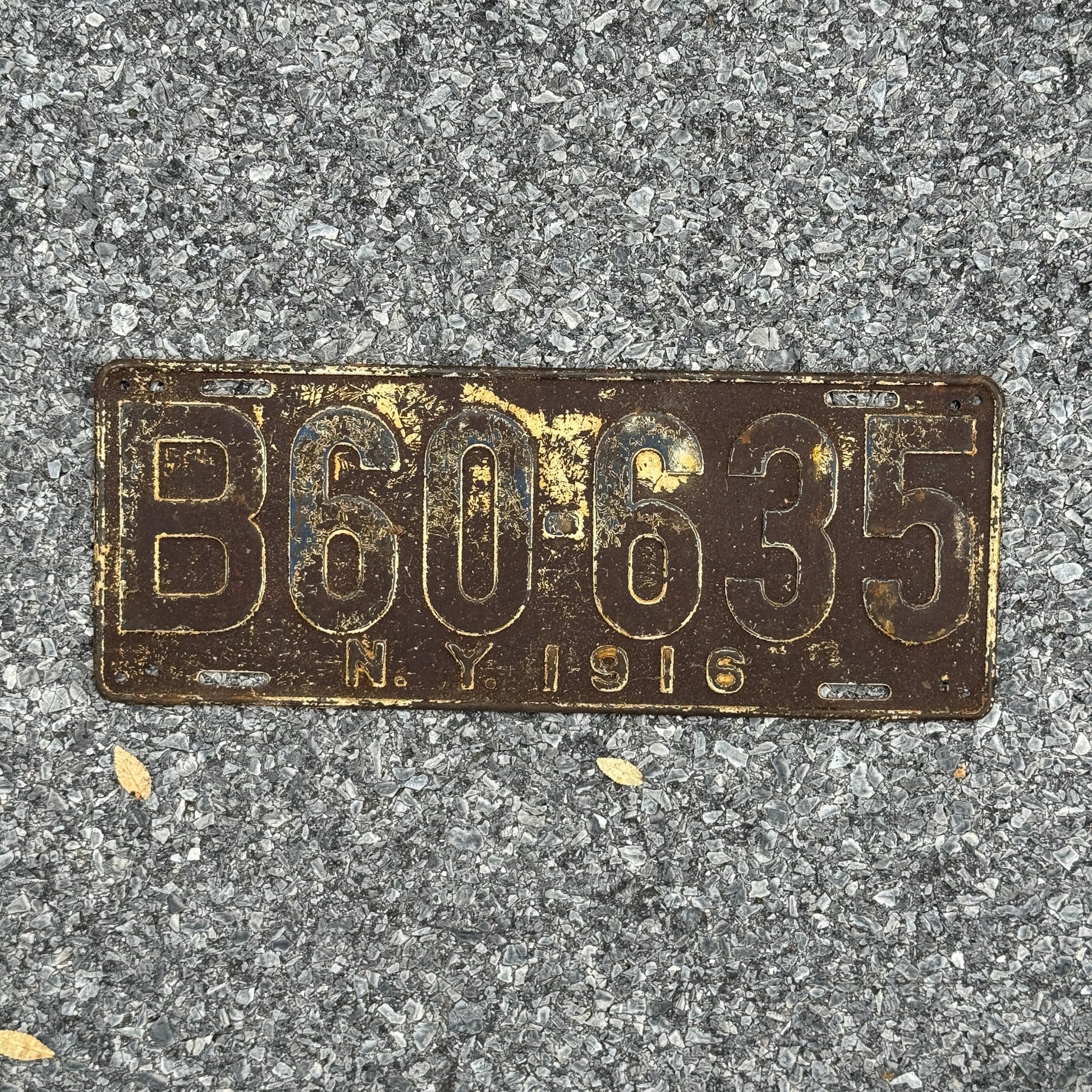 Photo of a 1916 New York License Plate Auto Tag Garage Decor Vintage B60635
