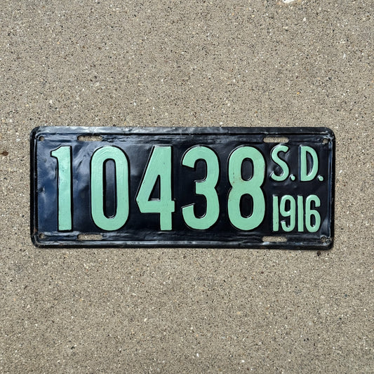 Photo of a 1916 South Dakota License Plate Auto Tag Garage Decor Vintage 10438
