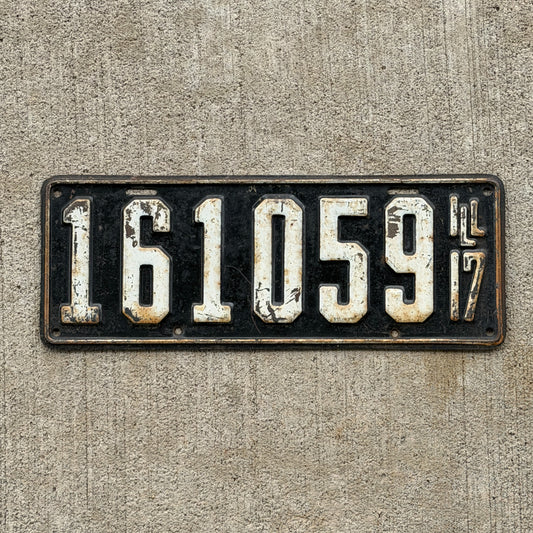 Photo of a 1917 Illinois License Plate Auto Tag Garage Decor Vintage 161059 with original patina