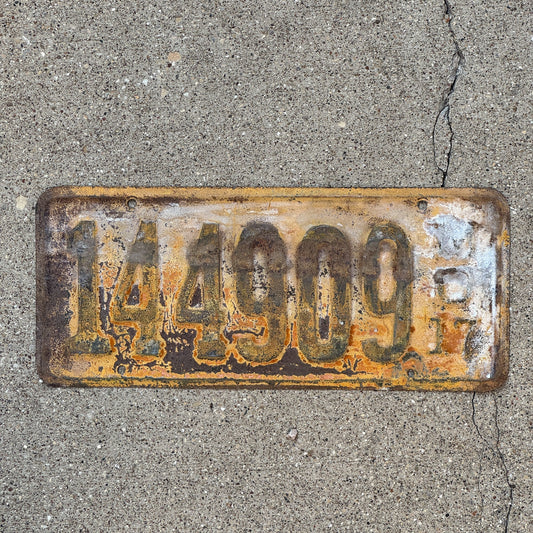 Photo of a 1917 Missouri License Plate Auto Tag Garage Decor Vintage 144909