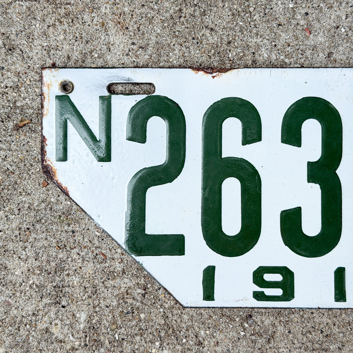 Photo of a 1917 New Hampshire Porcelain Visitor License Plate Auto Tag Garage Decor Vintage Non Resident High Quality 26300 with original patina