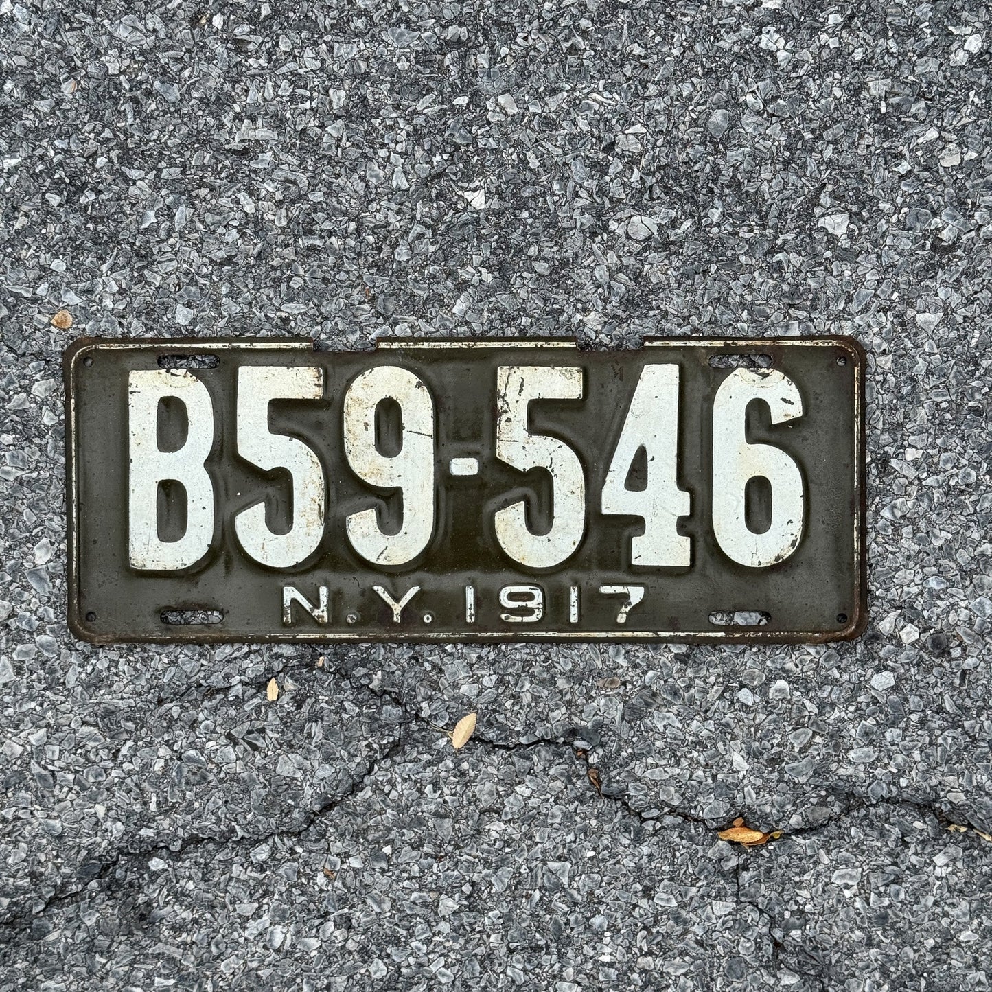 Photo of a 1917 New York License Plate Auto Tag Garage Decor Vintage B59 546