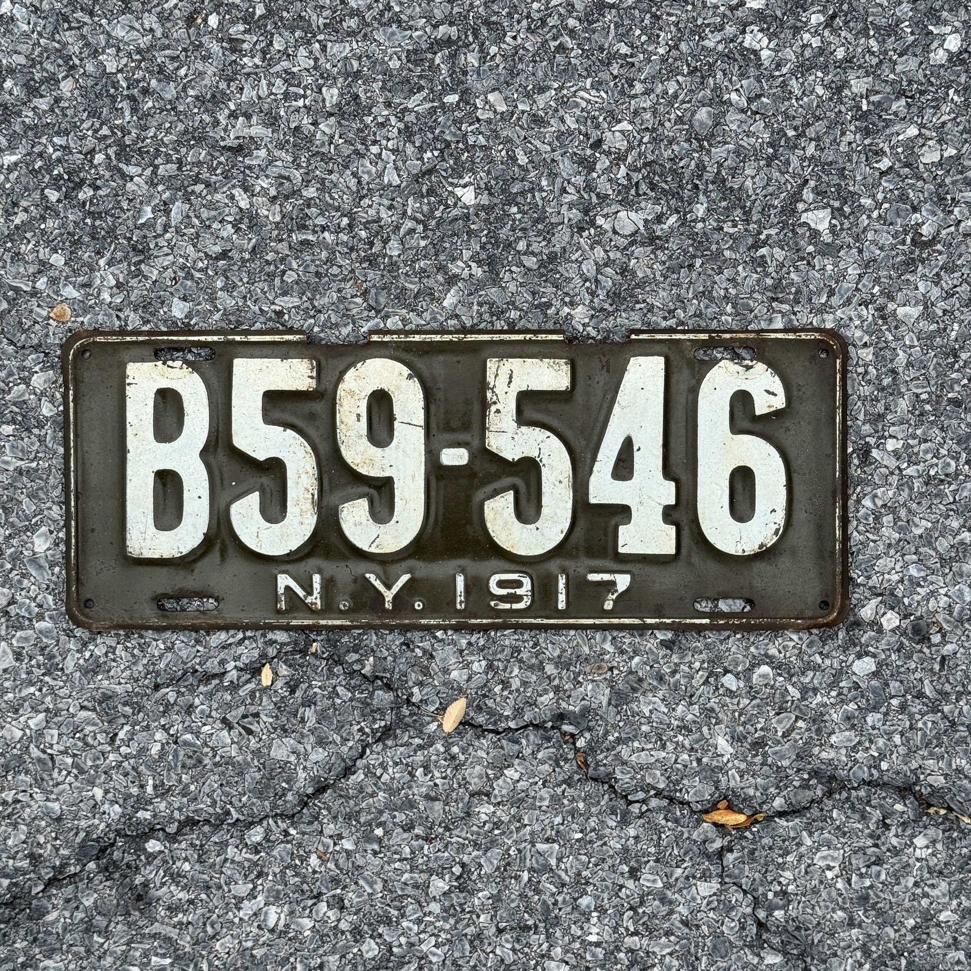 Photo of a 1917 New York License Plate Auto Tag Garage Decor Vintage B59 546