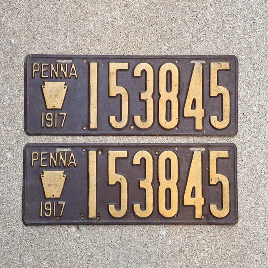Photo of a 1917 Pennsylvania License Plate Pair Auto Tag Garage Decor Vintage 153845 with original patina