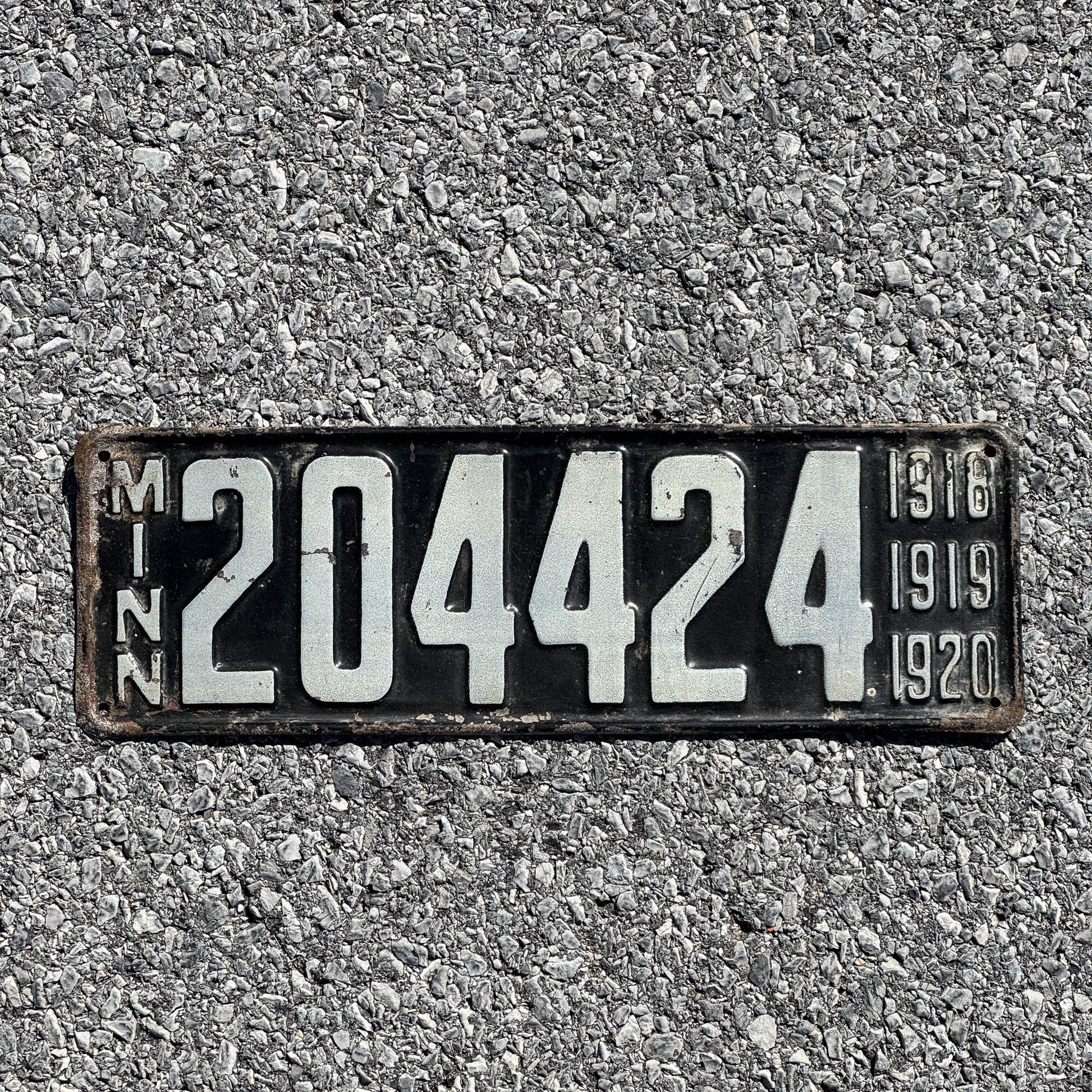 Photo of a 1918 Minnesota License Plate Auto Tag Garage Decor Vintage 204424