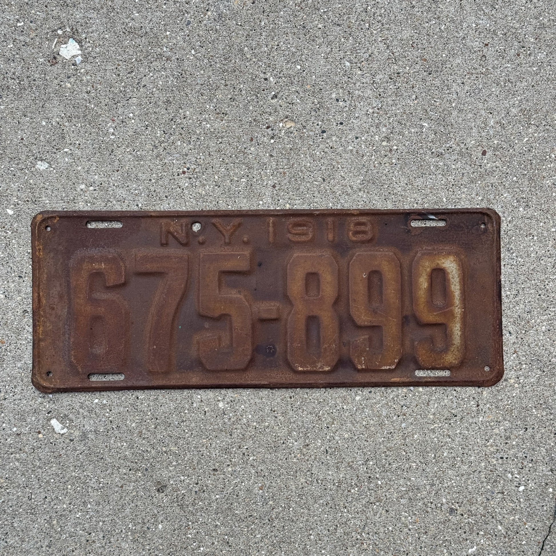 Photo of a 1918 New York License Plate Auto Tag Garage Decor Vintage 675 899