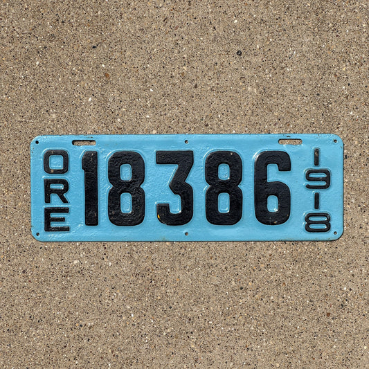Photo of a 1918 Oregon License Plate Auto Tag Garage Decor Vintage 18386