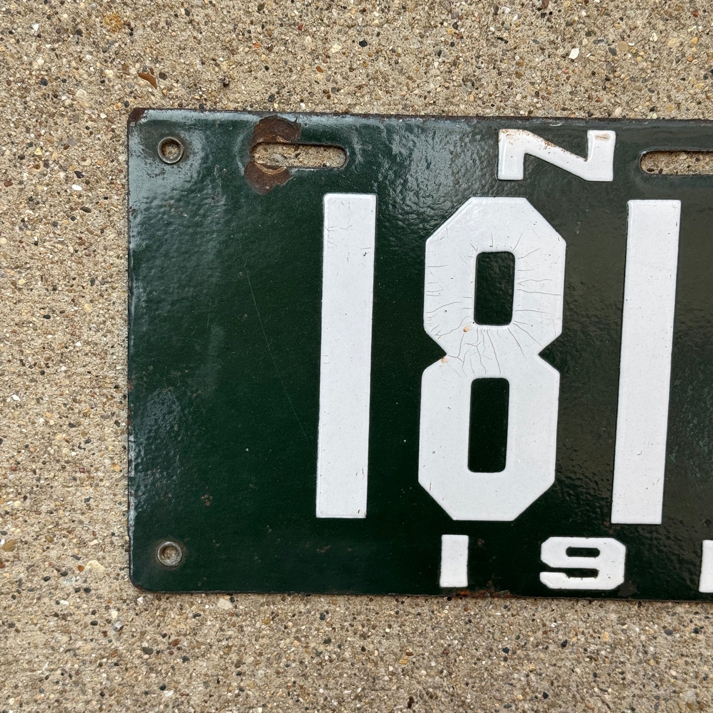 1918 New Hampshire Porcelain License Plate Auto Tag 18166
