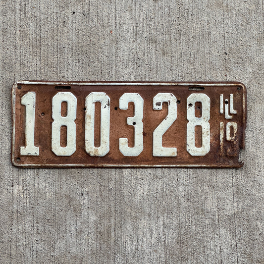 Photo of a 1919 Illinois License Plate Auto Tag Garage Decor Vintage 180328 with original patina