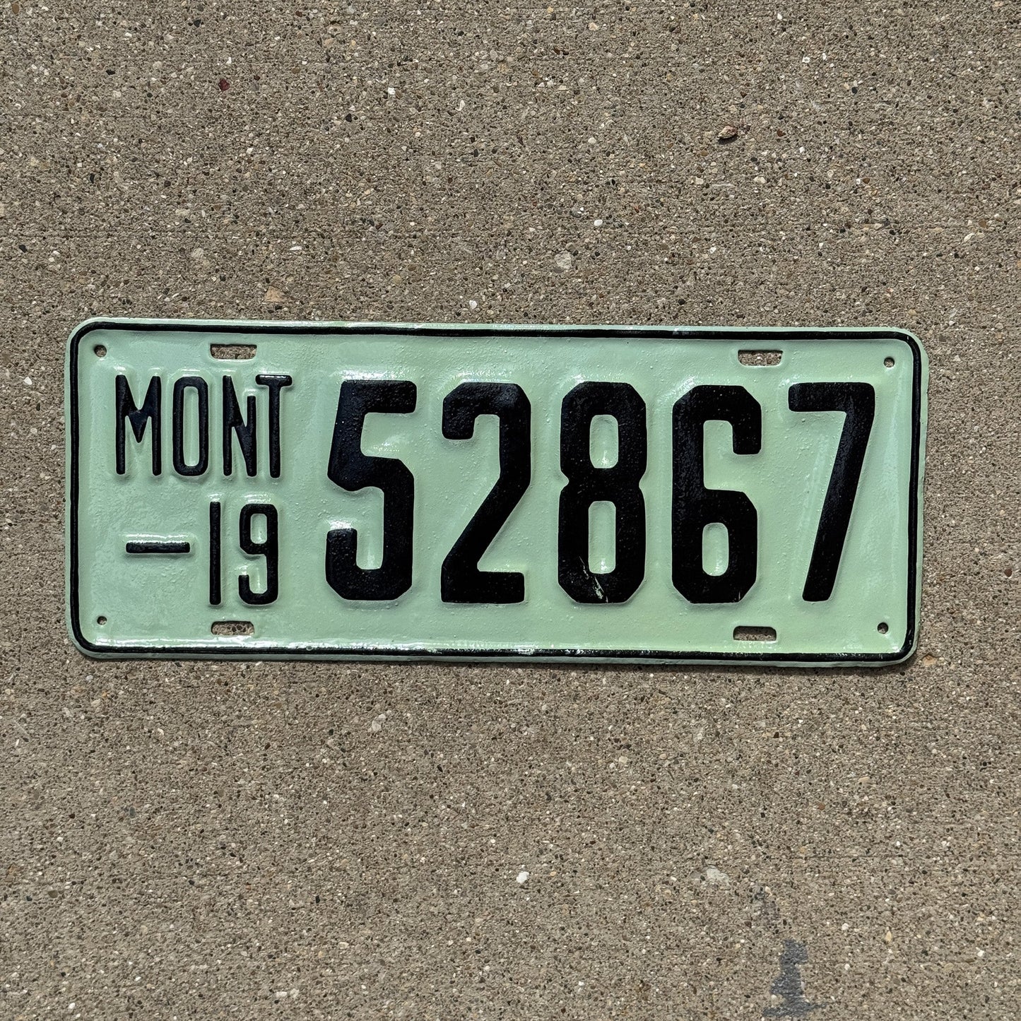 Photo of a 1919 Montana License Plate Auto Tag Garage Decor Vintage 52867