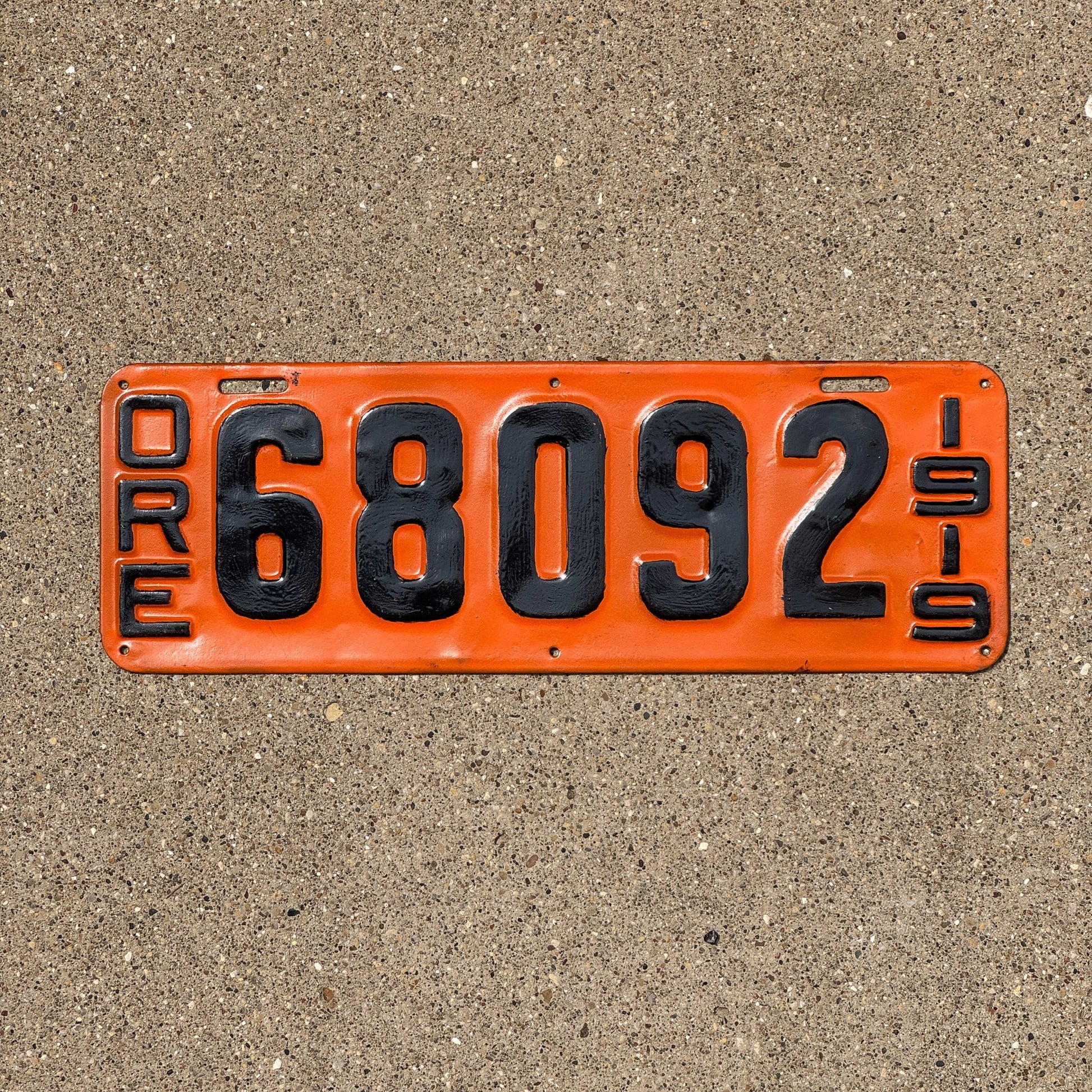 Photo of a 1919 Oregon License Plate Auto Tag Garage Decor Vintage 68092