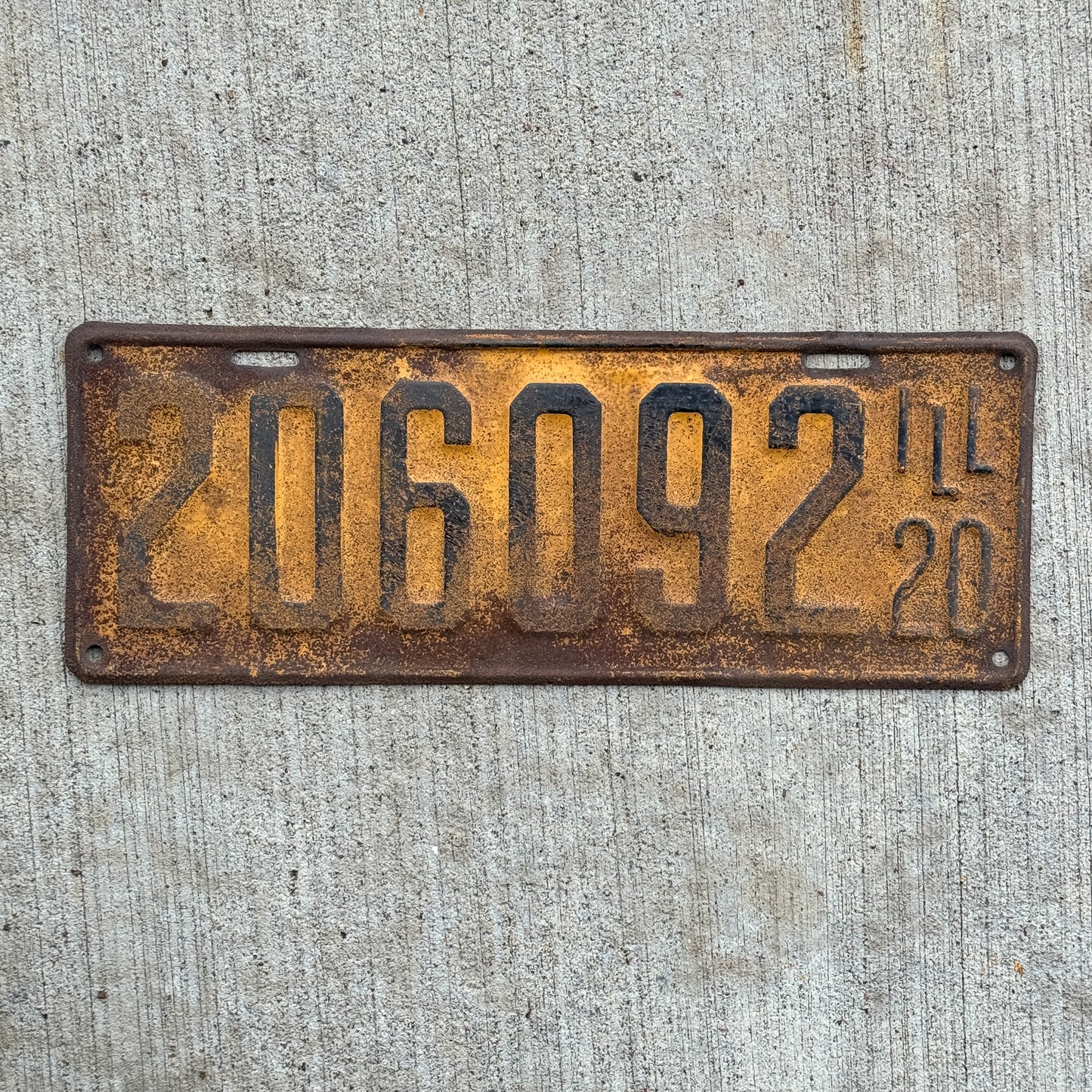 Photo of a 1920 Illinois License Plate Auto Tag Garage Decor Vintage 206092 with original patina