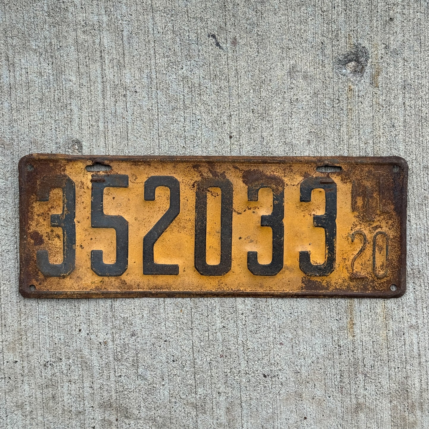 Photo of a 1920 Illinois License Plate Auto Tag Garage Decor Vintage 352033 with original patina