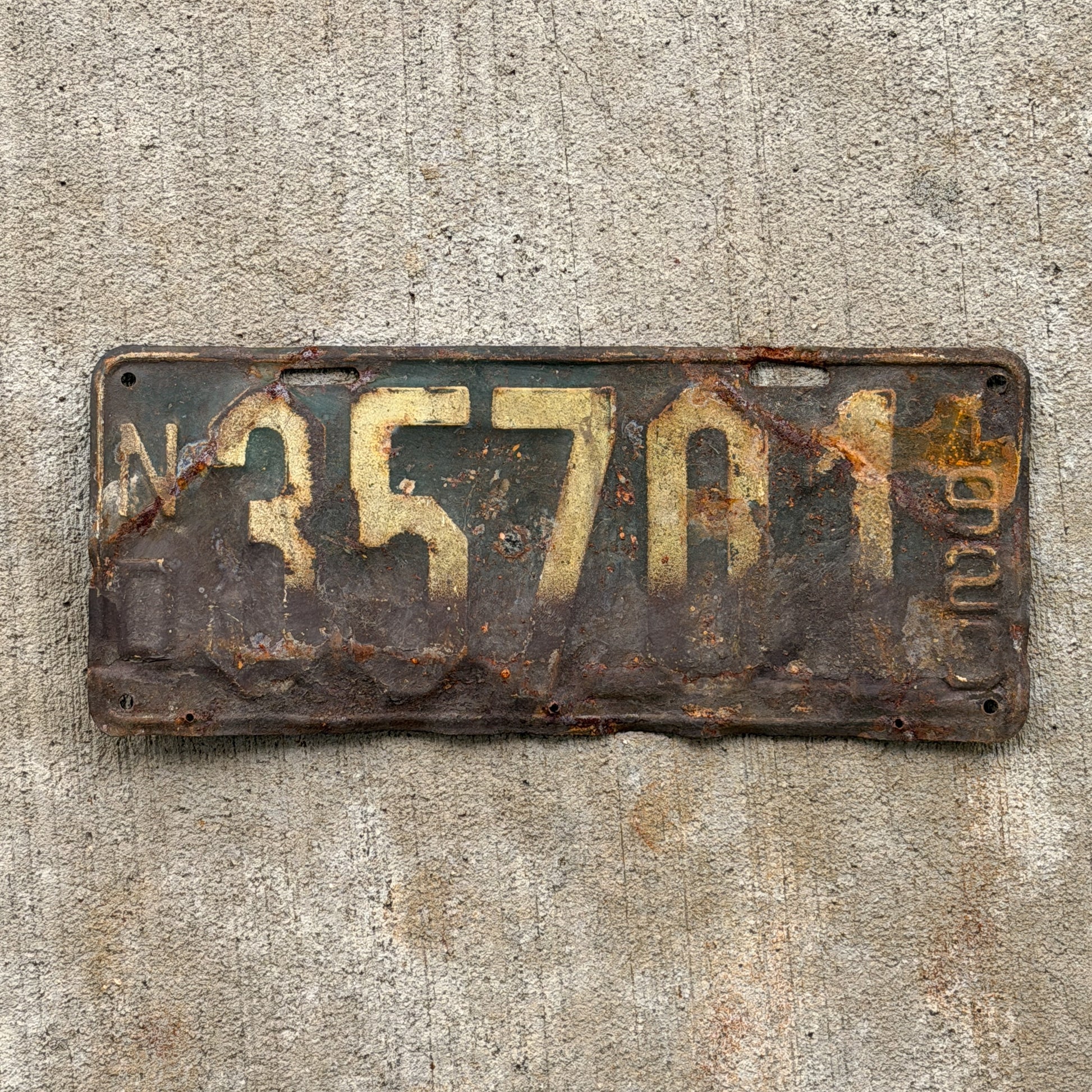 Photo of a 1920 North Dakota License Plate Auto Tag Garage Decor Vintage 35701 with original patina