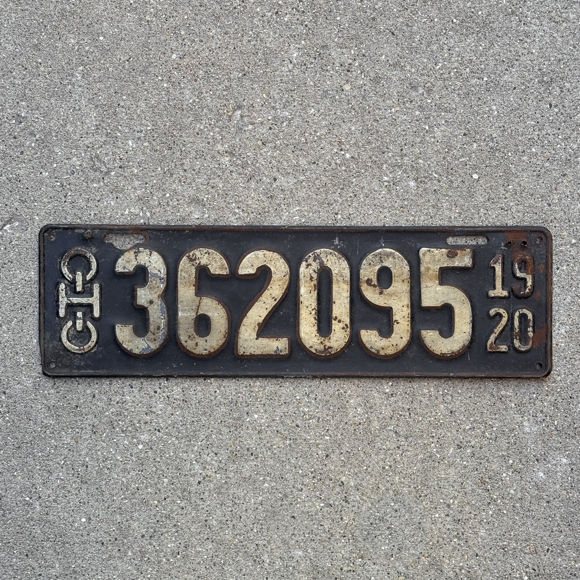 Photo of a 1920 Ohio License Plate Auto Tag Garage Decor Vintage 362 095 with original patina