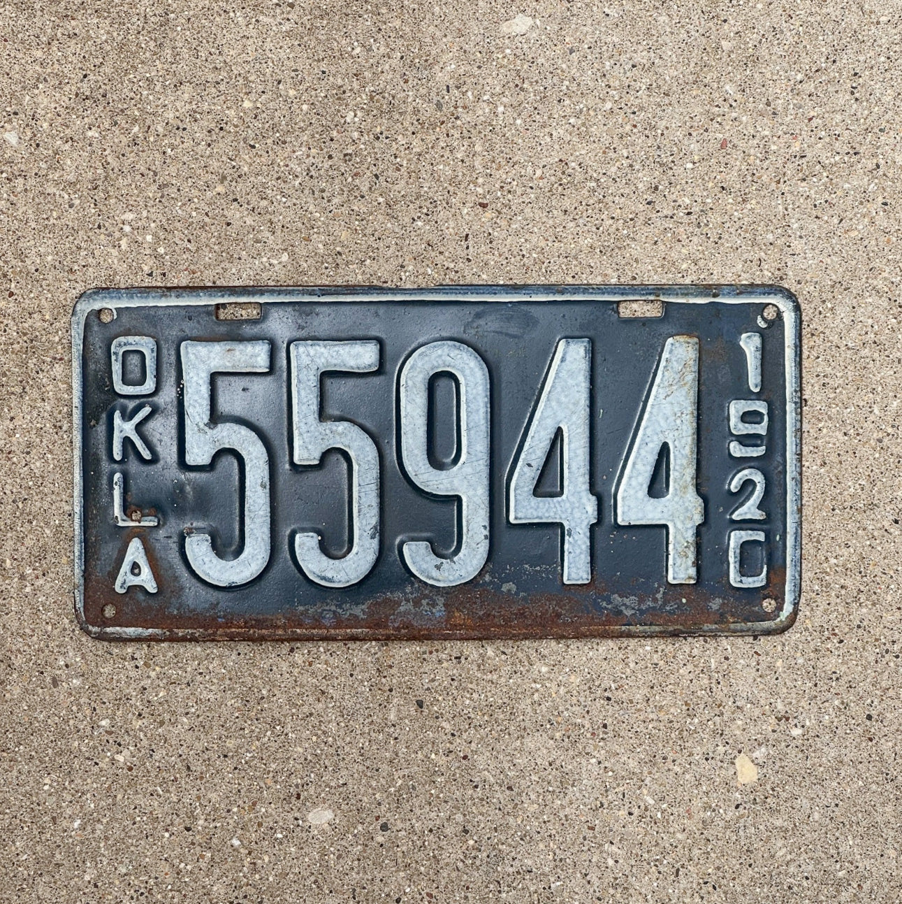 Photo of a 1920 Oklahoma License Plate Auto Tag Garage Decor Vintage 55944 with original patina