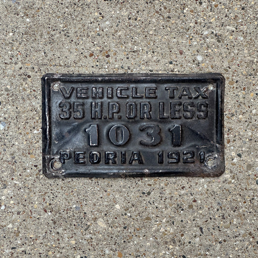 Photo of a 1921 Illinois Peoria Vehicle Tax License Plate Auto Tag Garage Decor Vintage 35 HP or less 1031 with original patina
