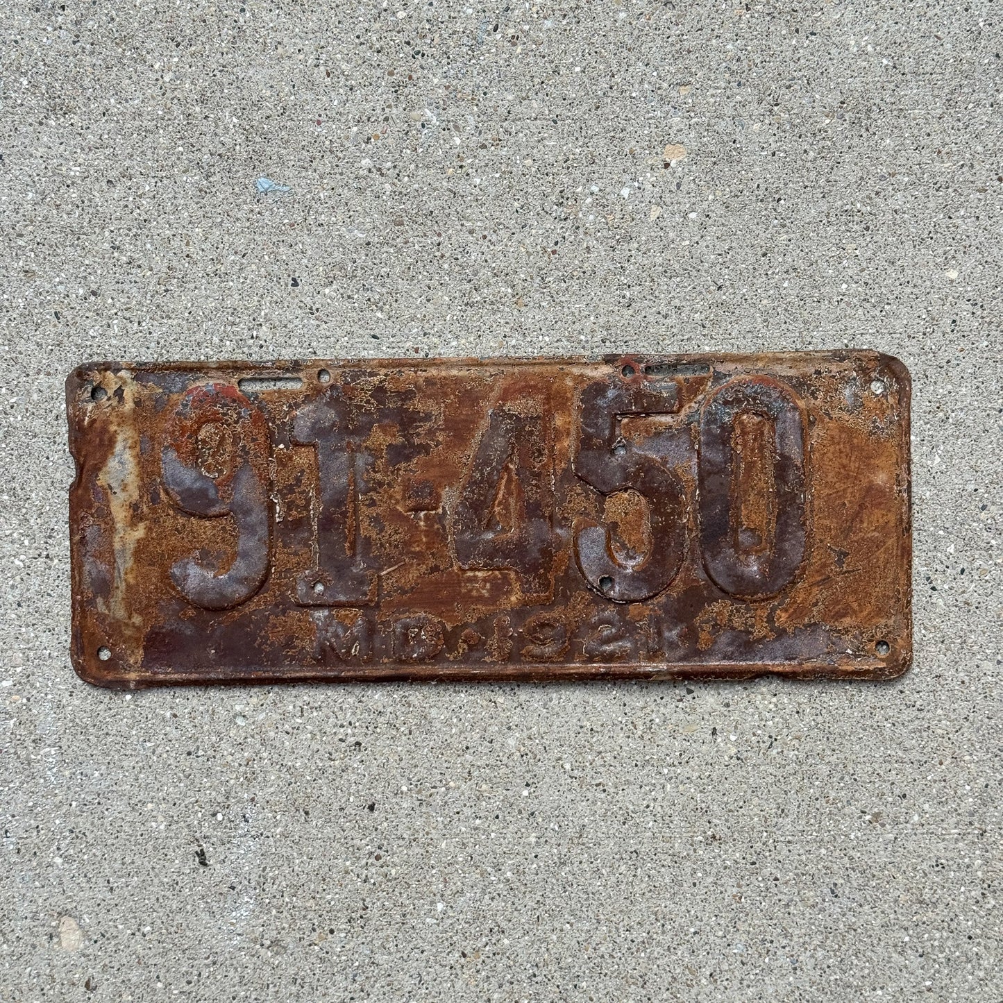 Photo of a 1921 Maryland License Plate Auto Tag Garage Decor Vintage 91 450