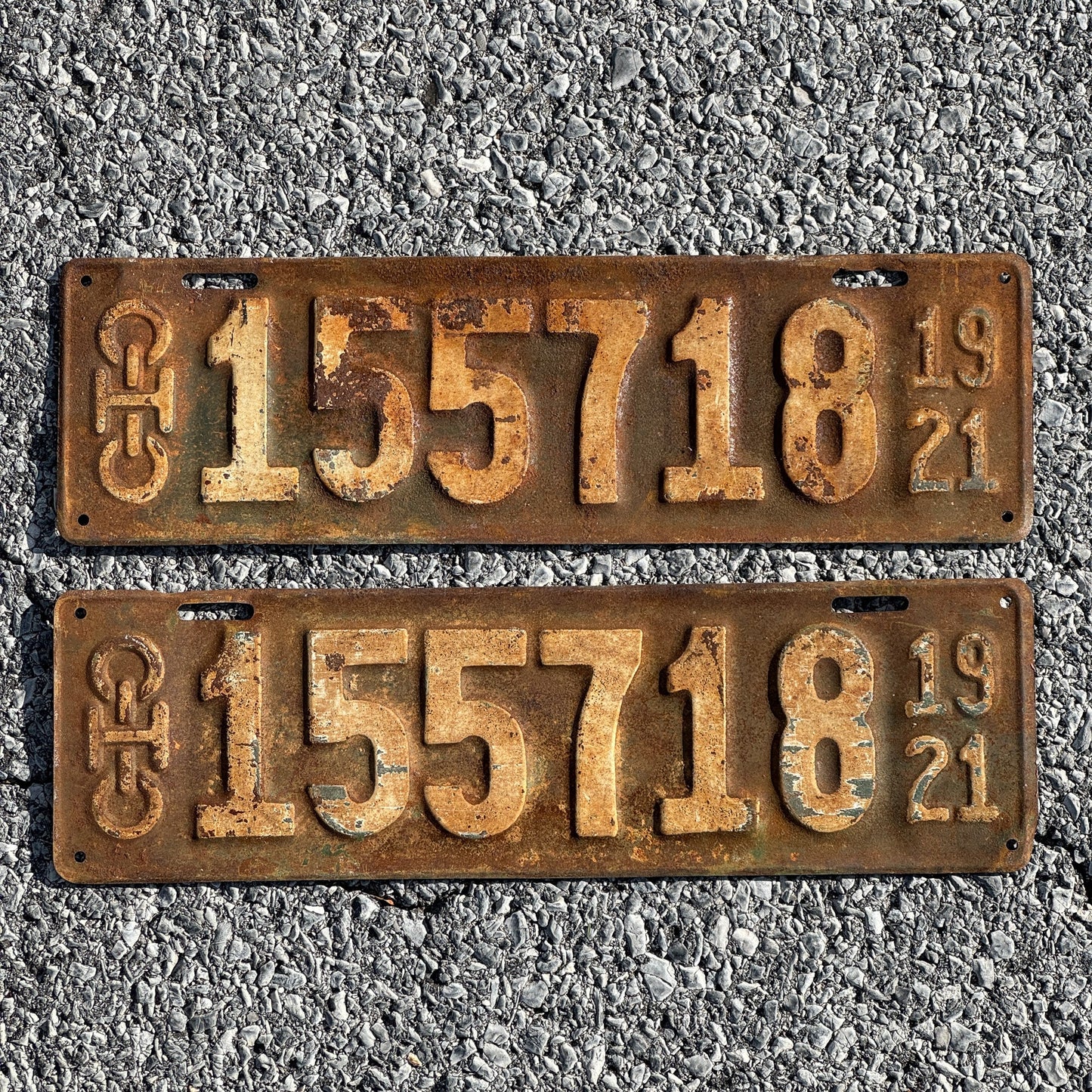 Photo of a 1921 Ohio License Plate Pair Auto Tag Garage Decor Vintage 155718