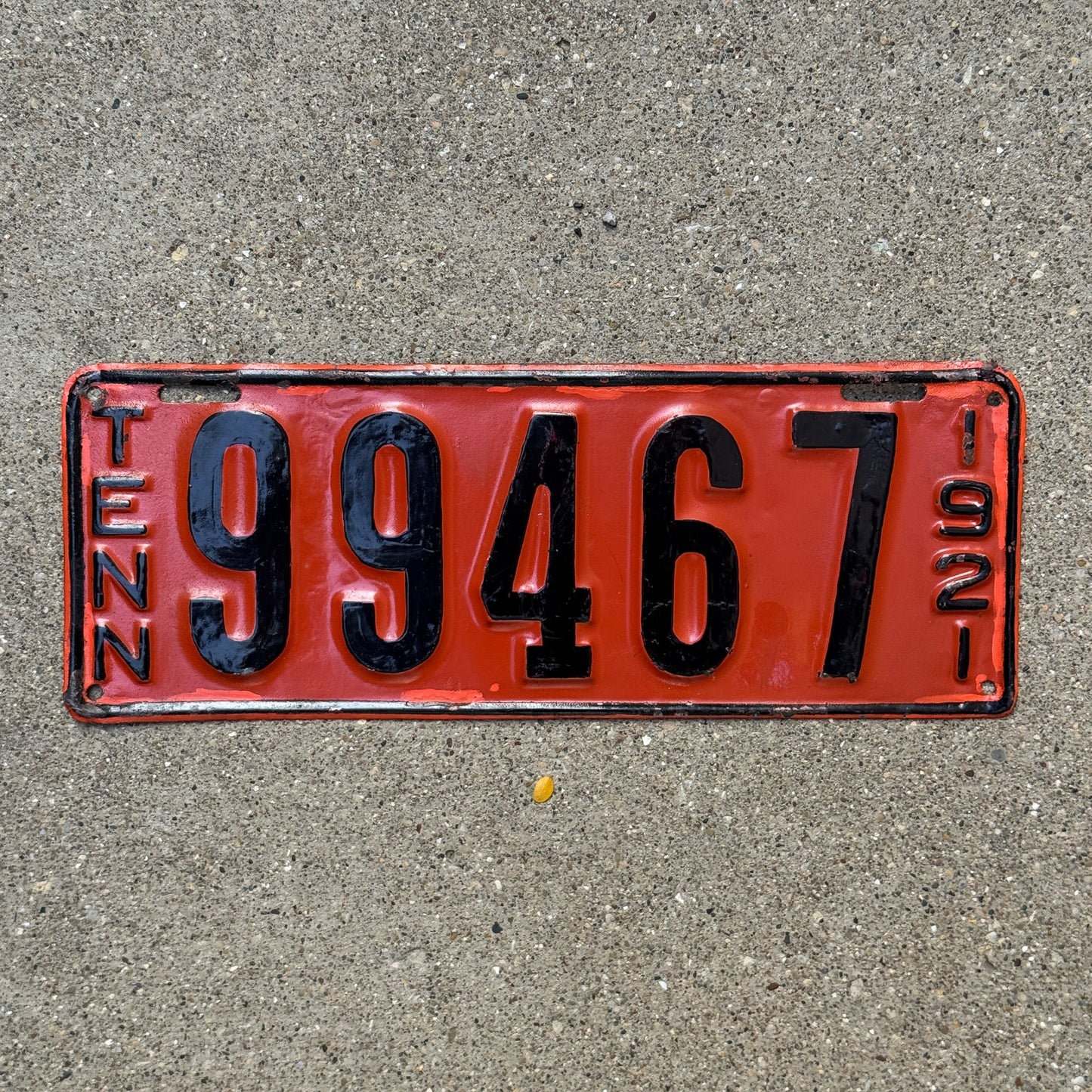 Photo of a 1921 Tennessee License Plate Auto Tag Garage Decor Vintage 99467