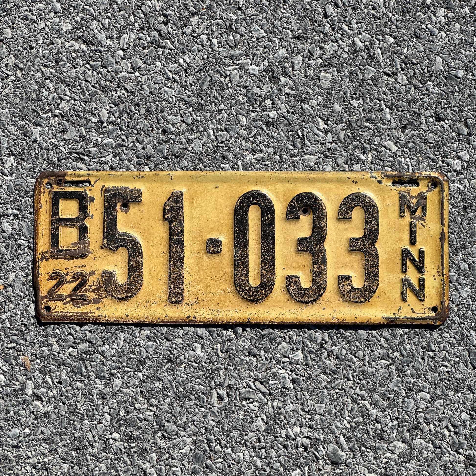 Photo of a 1922 Minnesota License Plate Auto Tag Garage Decor Vintage B 51 033