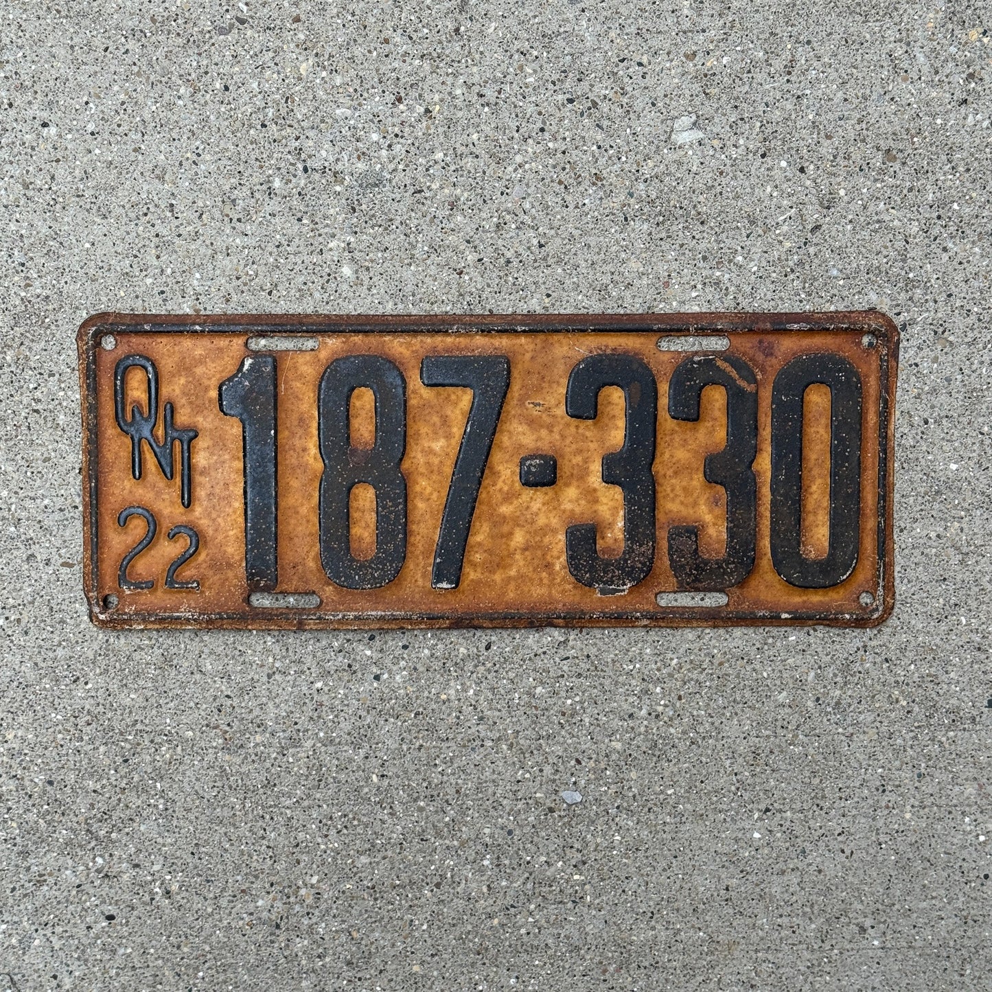 Photo of a 1922 Ontario License Plate Auto Tag Garage Decor Vintage 187 330 with original patina