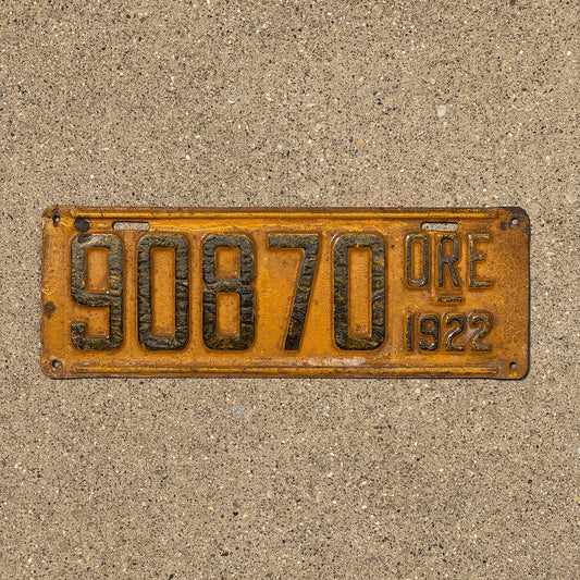 Photo of a 1922 Oregon License Plate Auto Tag Garage Decor Vintage 90870