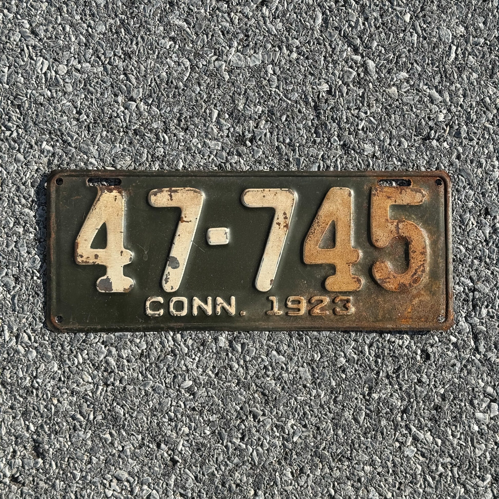 Photo of a 1923 Connecticut License Plate Auto Tag Garage Decor Vintage 47 745