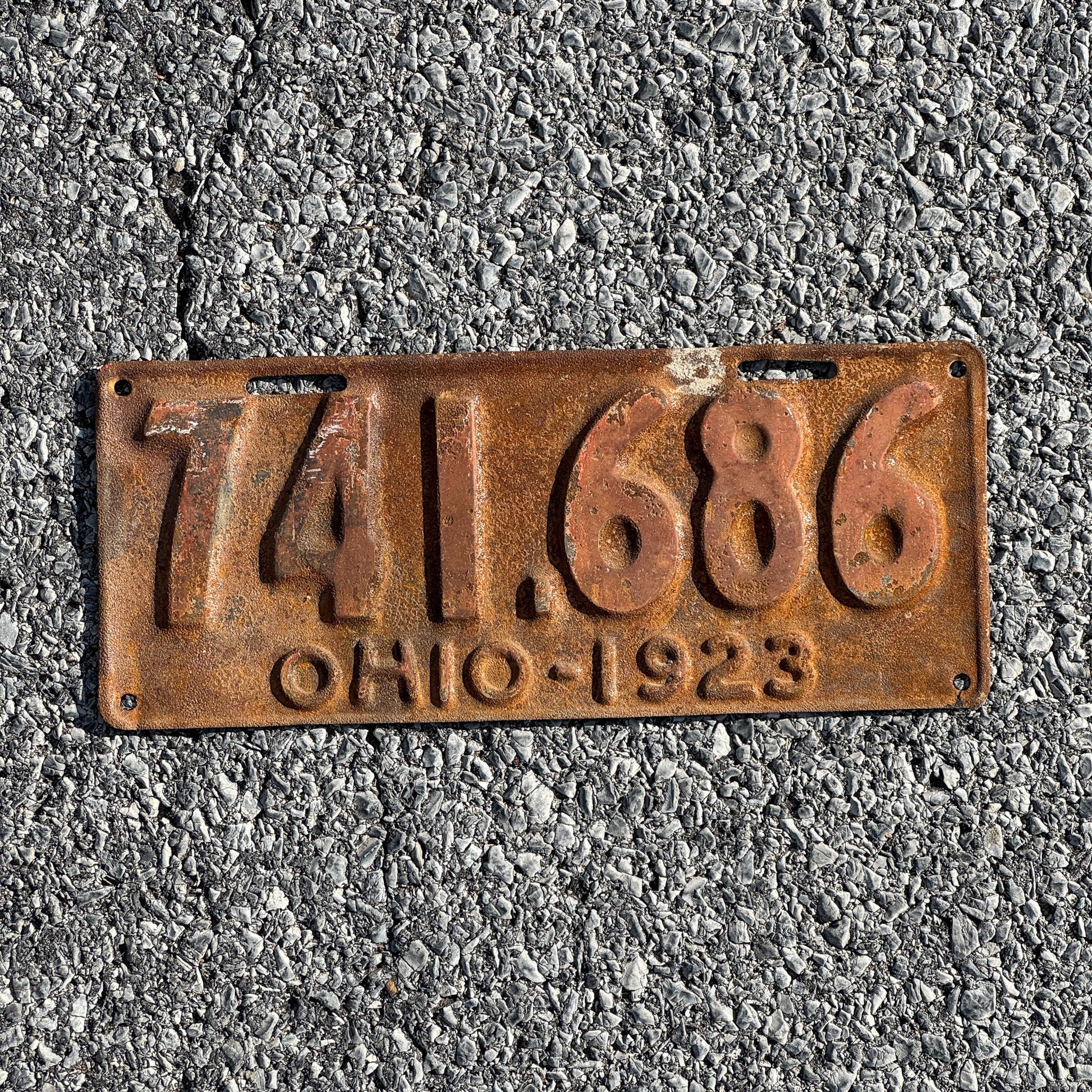 Photo of a 1923 Ohio License Plate Auto Tag Garage Decor Vintage 741686