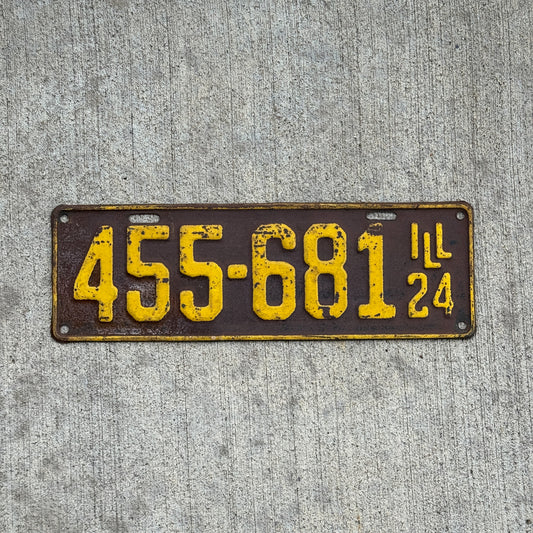 Photo of a 1924 Illinois License Plate Auto Tag Garage Decor Vintage 455 681 with original patina