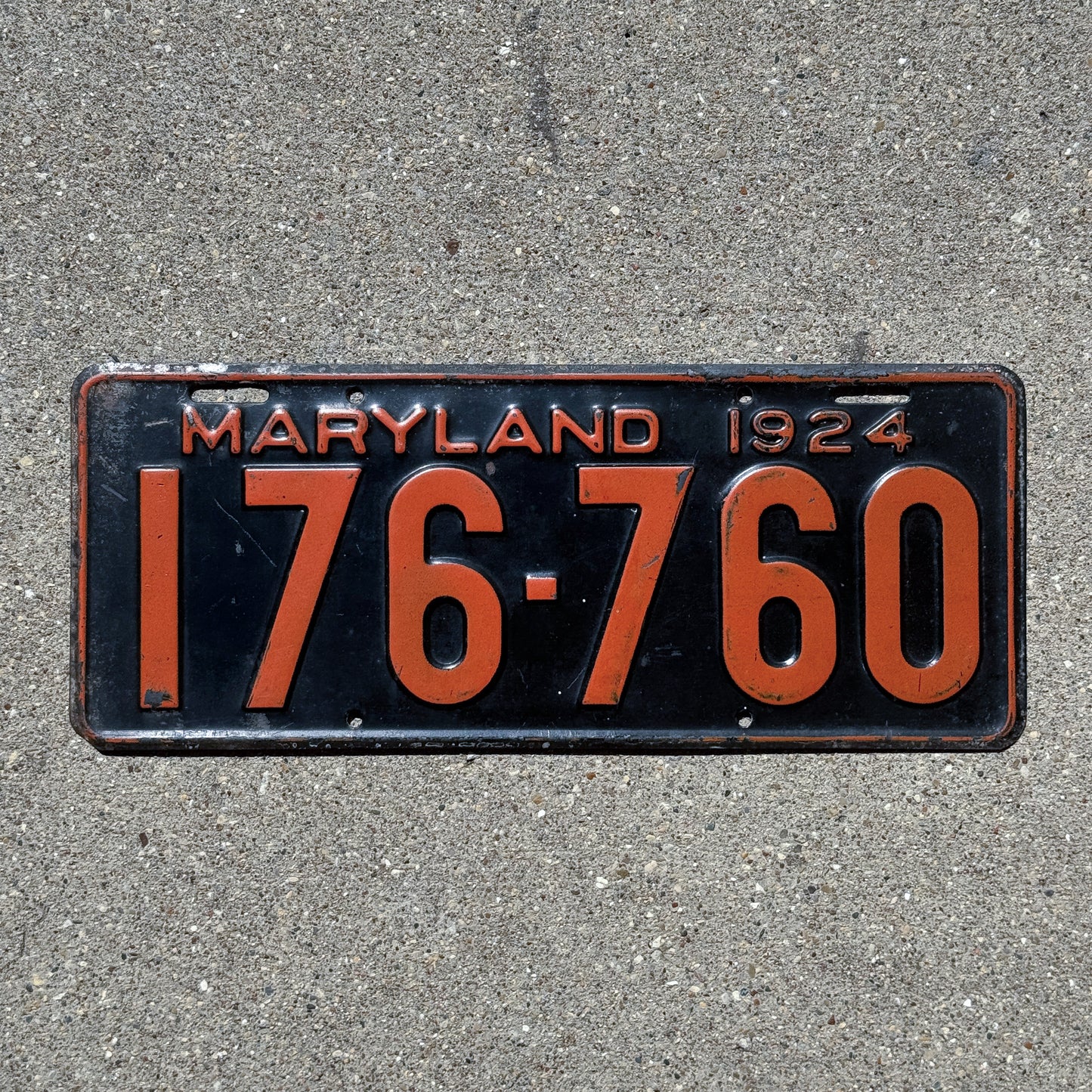 Photo of a 1924 Maryland License Plate Auto Tag Garage Decor Vintage 176 760 with original patina