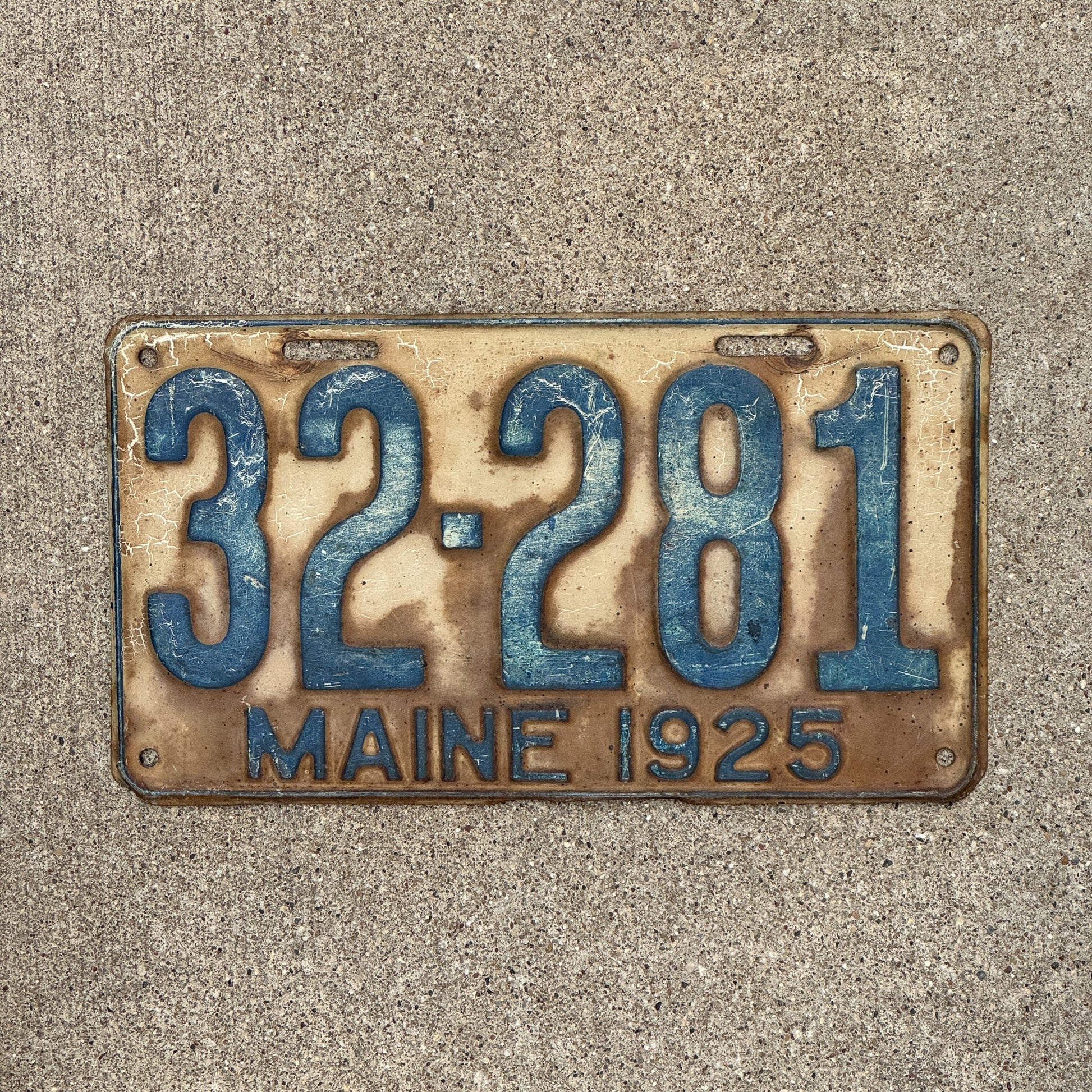 Photo of a 1925 Maine License Plate Auto Tag Garage Decor Vintage 32 281 with original patina