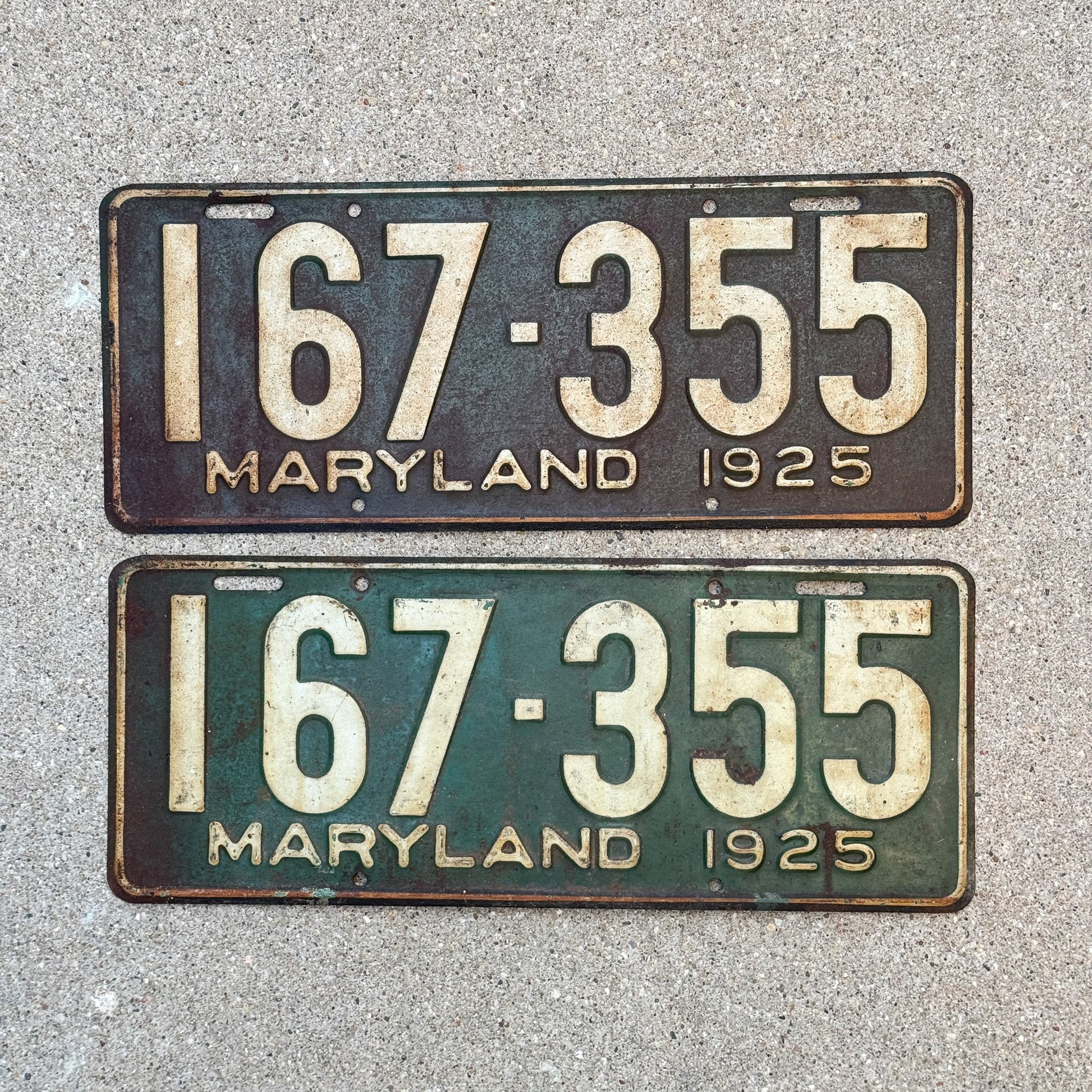Photo of a 1925 Maryland License Plate Pair Auto Tag Garage Decor Vintage 167 355 with original patina
