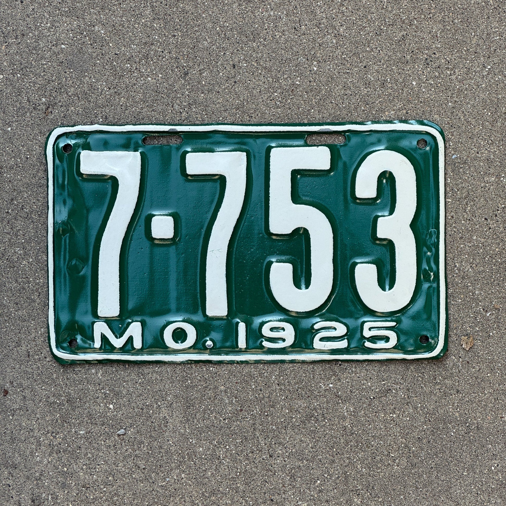 Photo of a 1925 Missouri License Plate Auto Tag Garage Decor Vintage Four Digit 7753