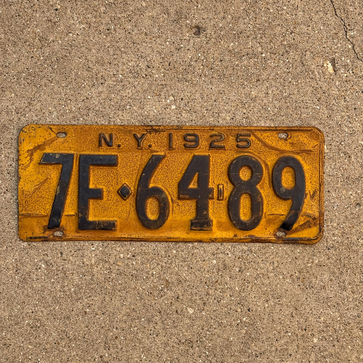7e 1925 New York License Plate Auto Tag 7E 6489 – License Plate Collecting.com