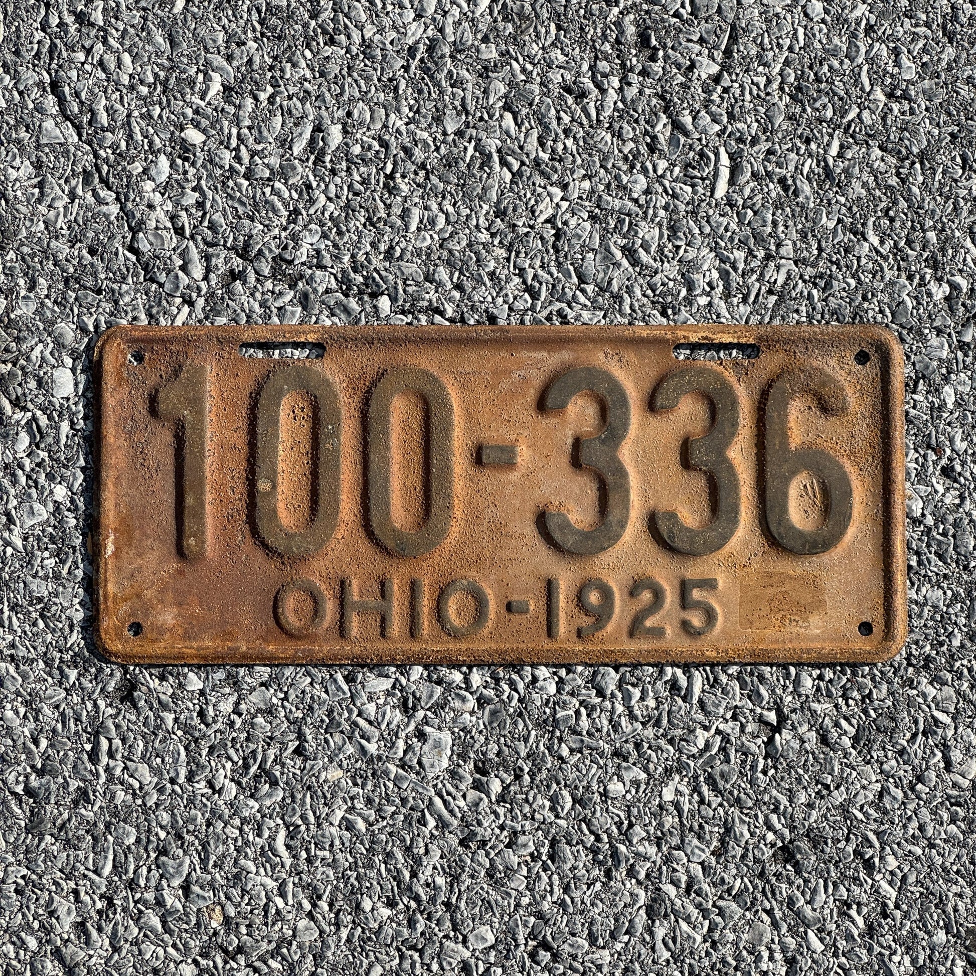 Photo of a 1925 Ohio License Plate Auto Tag Garage Decor Vintage 100 336