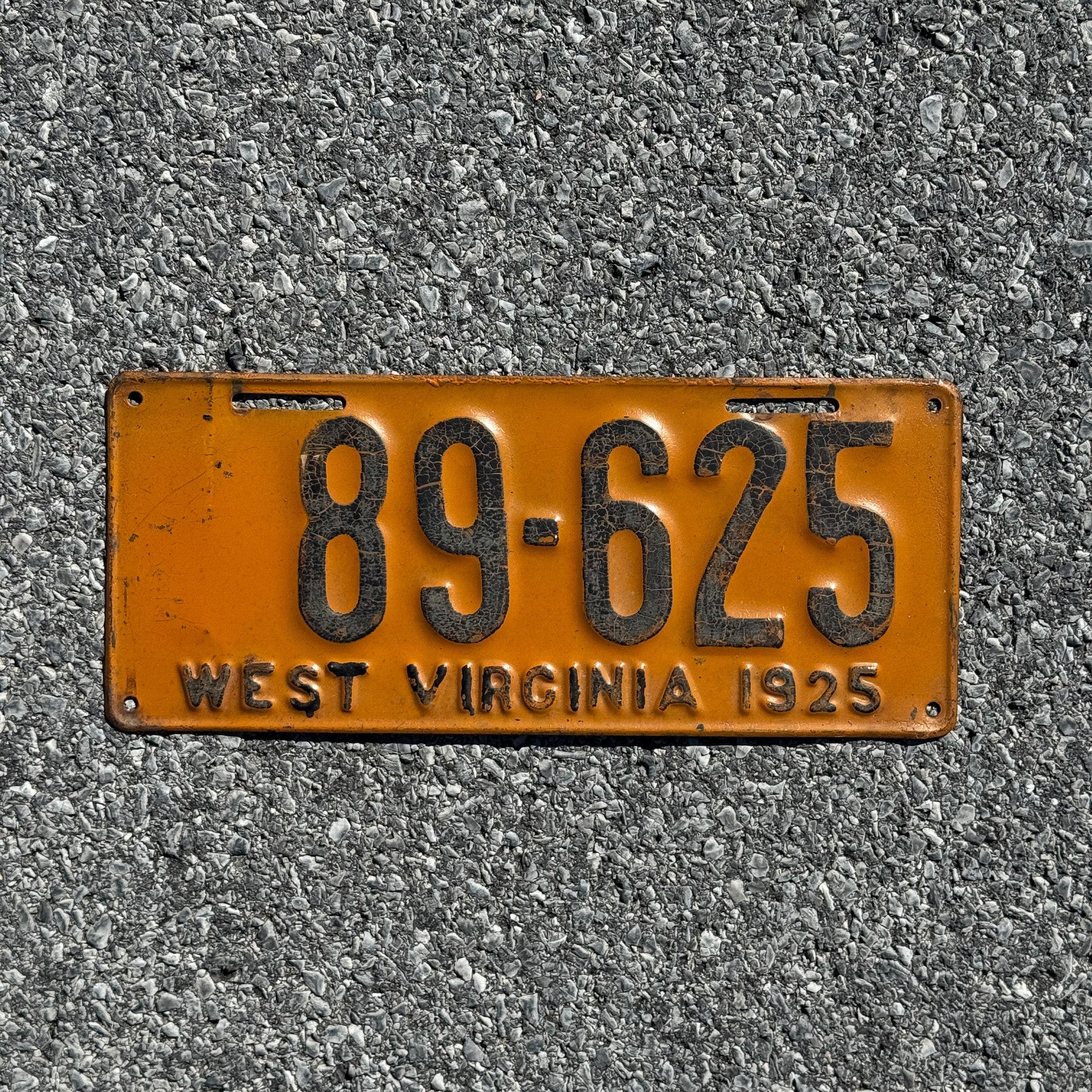 Photo of a 1925 West Virginia License Plate Auto Tag Garage Decor Vintage 89 625