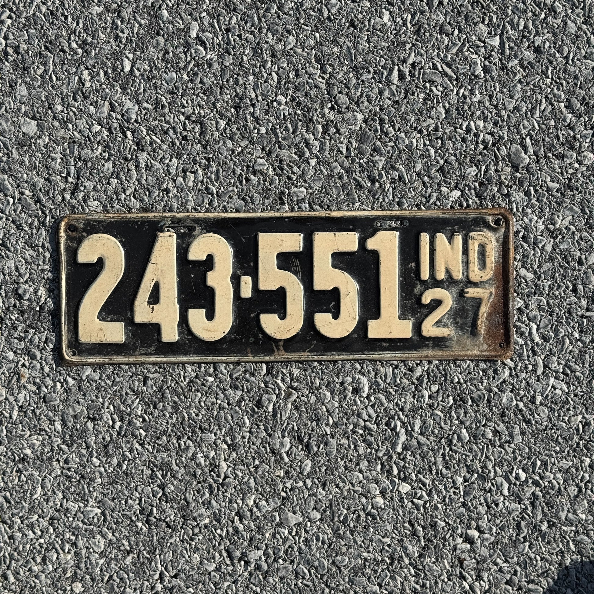 Photo of a 1927 Indiana License Plate Auto Tag Garage Decor Vintage 243 551